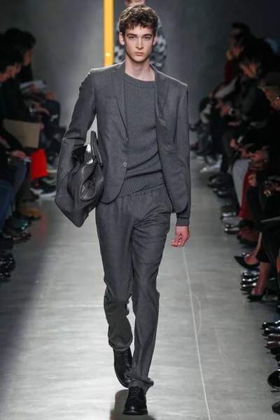 Look 34